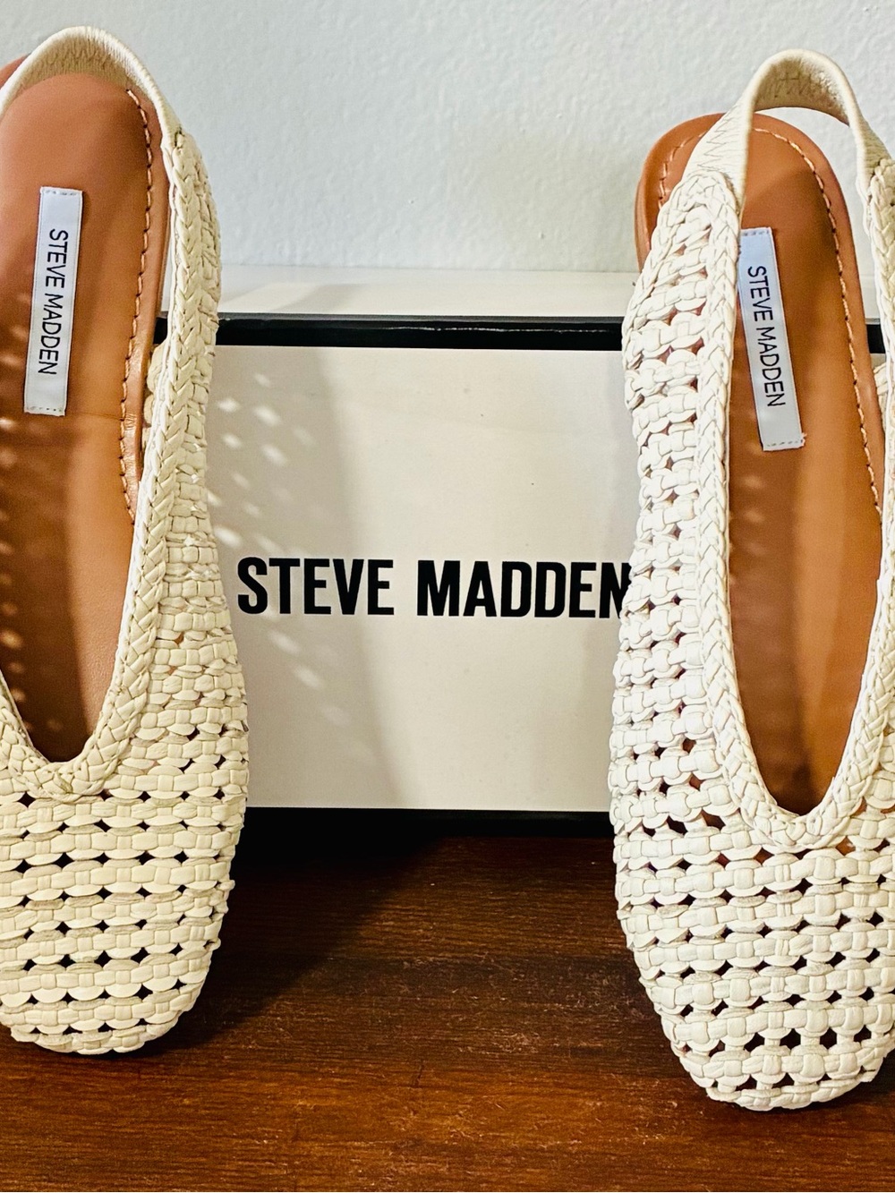 Steve Madden Slingback Flats, 6.5 - Picture 3 of 4